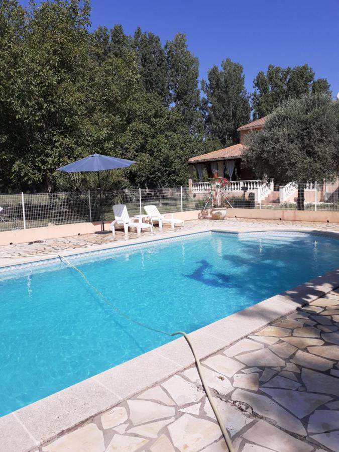 B&B Gite D'Ayran Saint-Quentin-la-Poterie Exterior foto