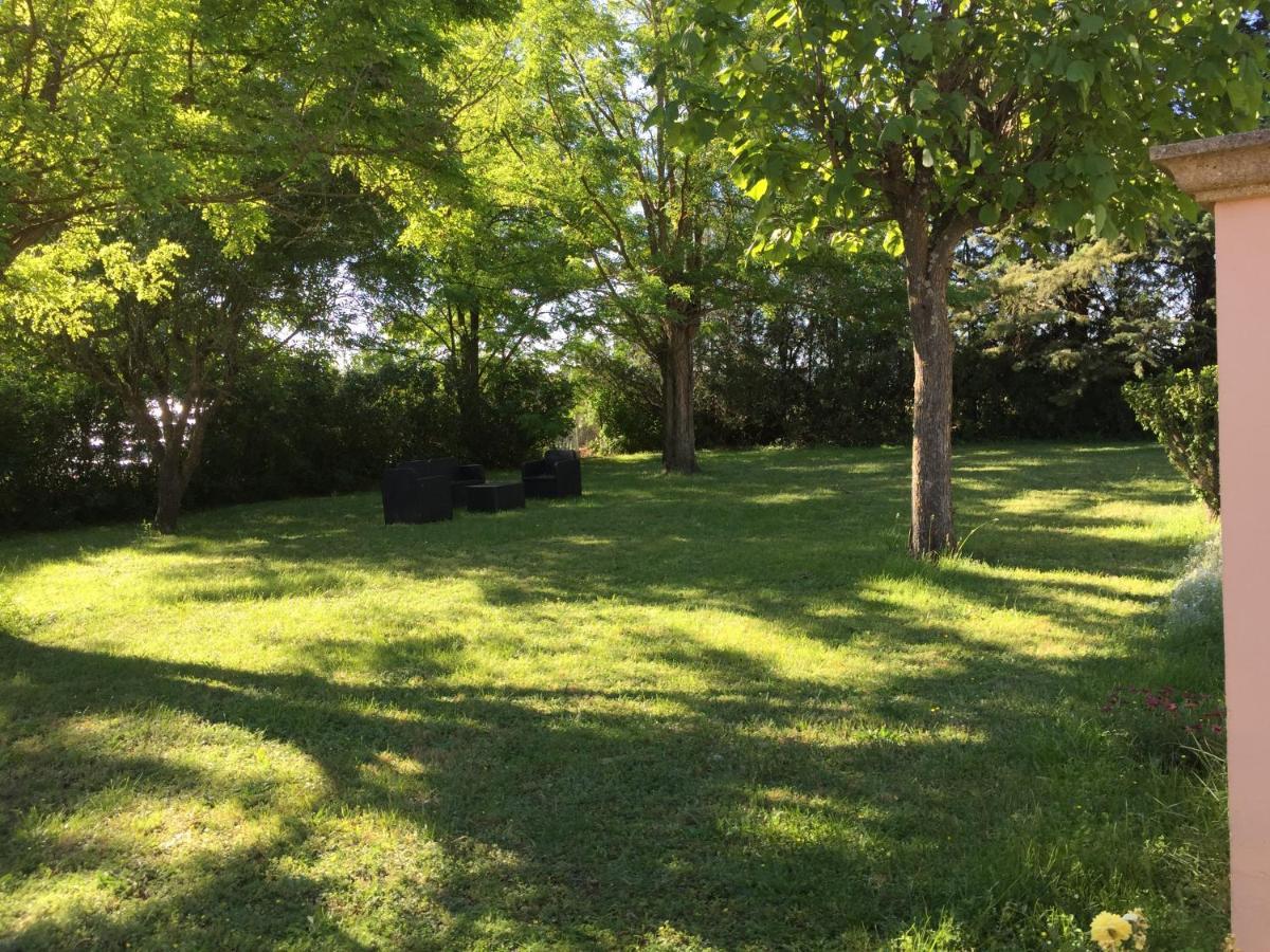 B&B Gite D'Ayran Saint-Quentin-la-Poterie Exterior foto