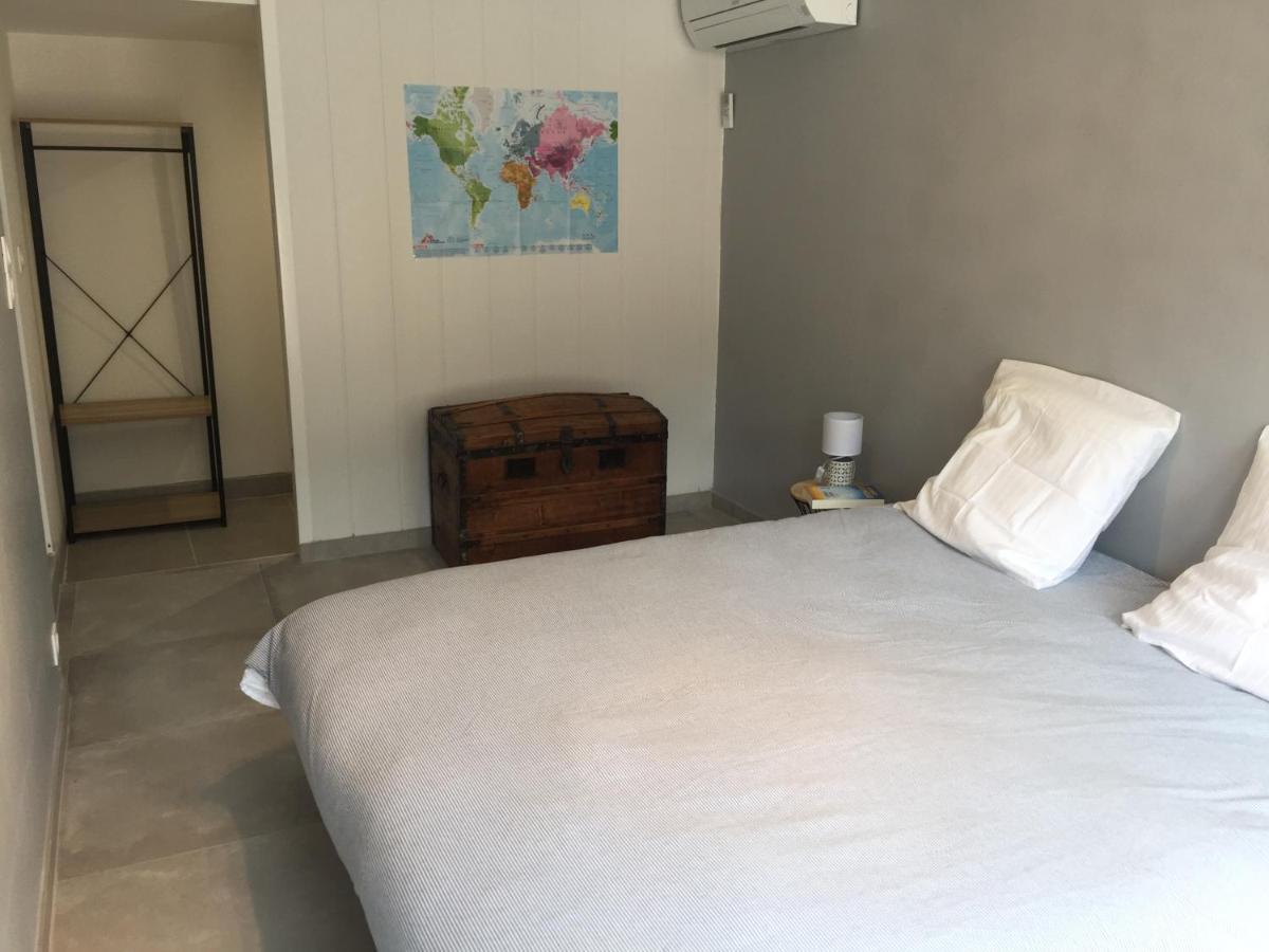 B&B Gite D'Ayran Saint-Quentin-la-Poterie Exterior foto