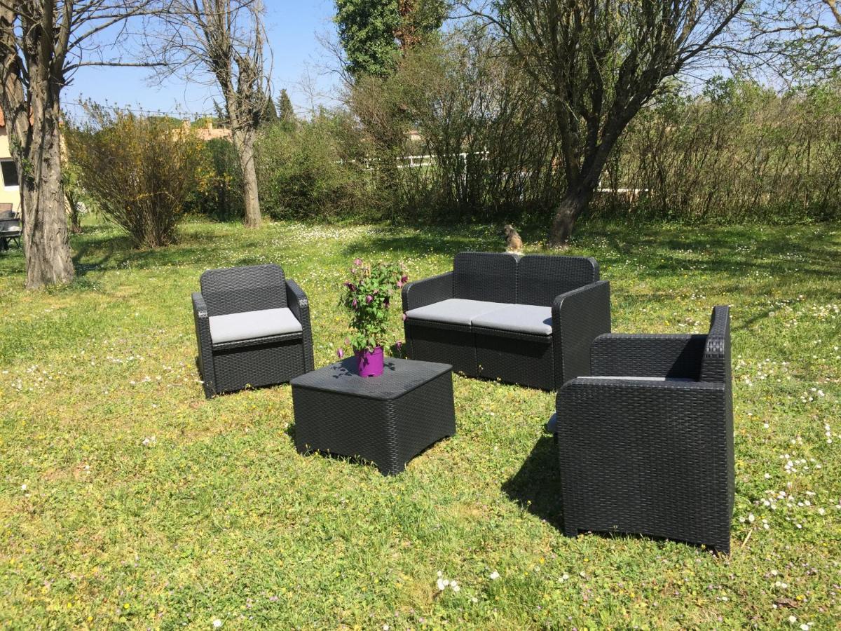 B&B Gite D'Ayran Saint-Quentin-la-Poterie Exterior foto